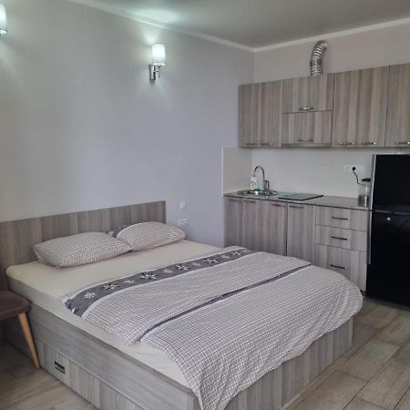 Orbi Plaza David Apt. Apartment Батуми Екстериор снимка