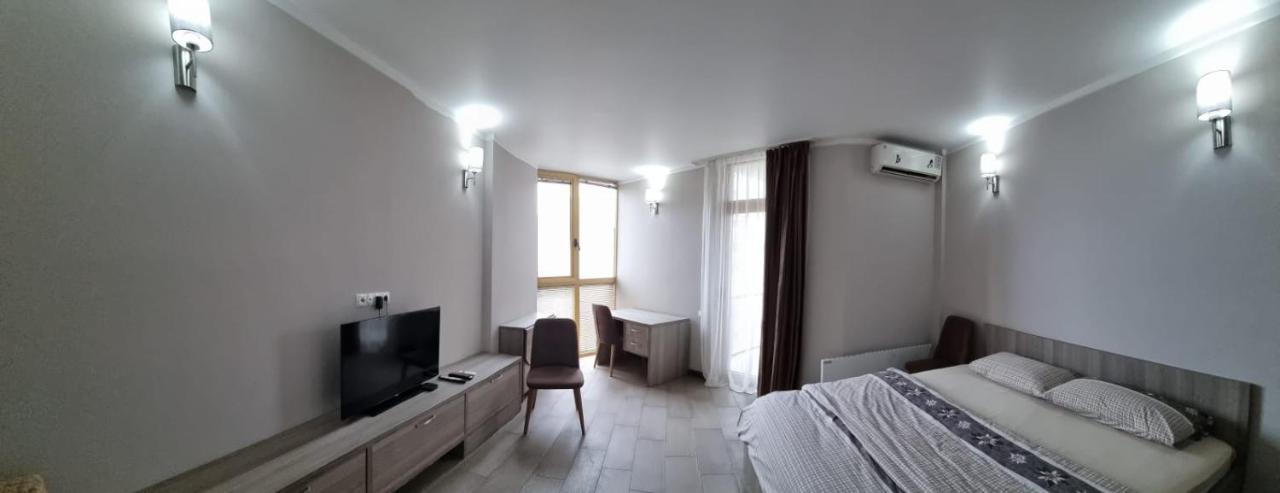 Orbi Plaza David Apt. Apartment Батуми Екстериор снимка