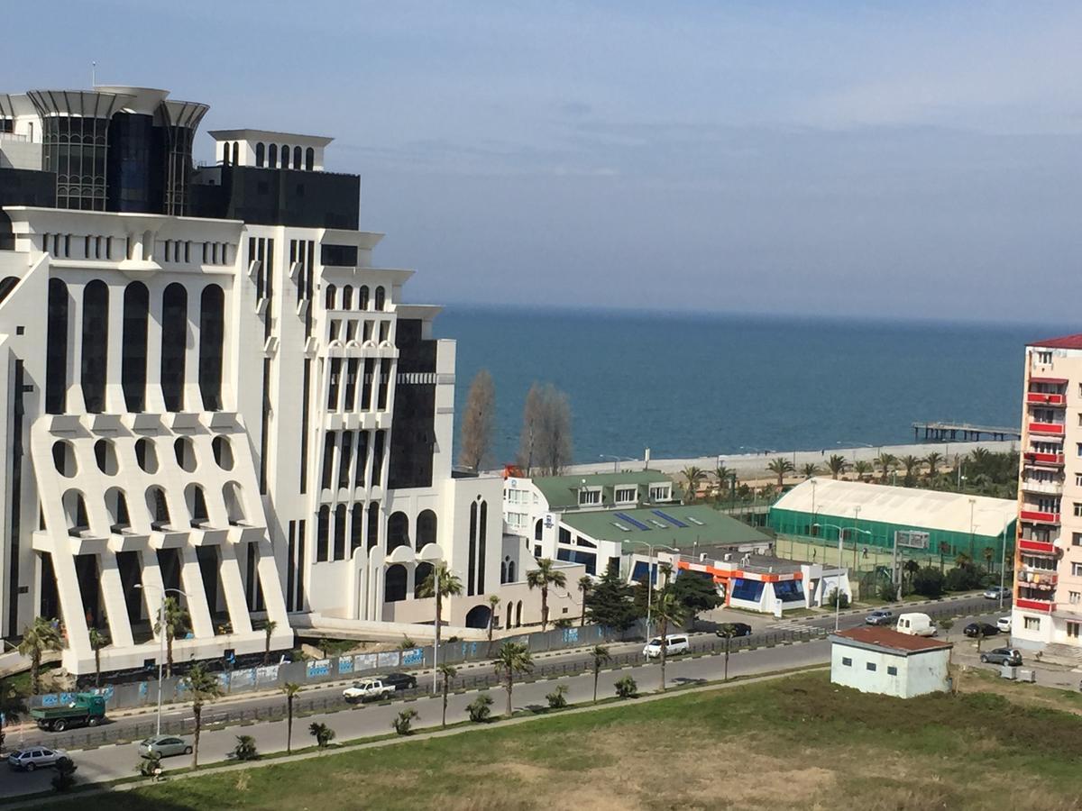 Orbi Plaza David Apt. Apartment Батуми Екстериор снимка