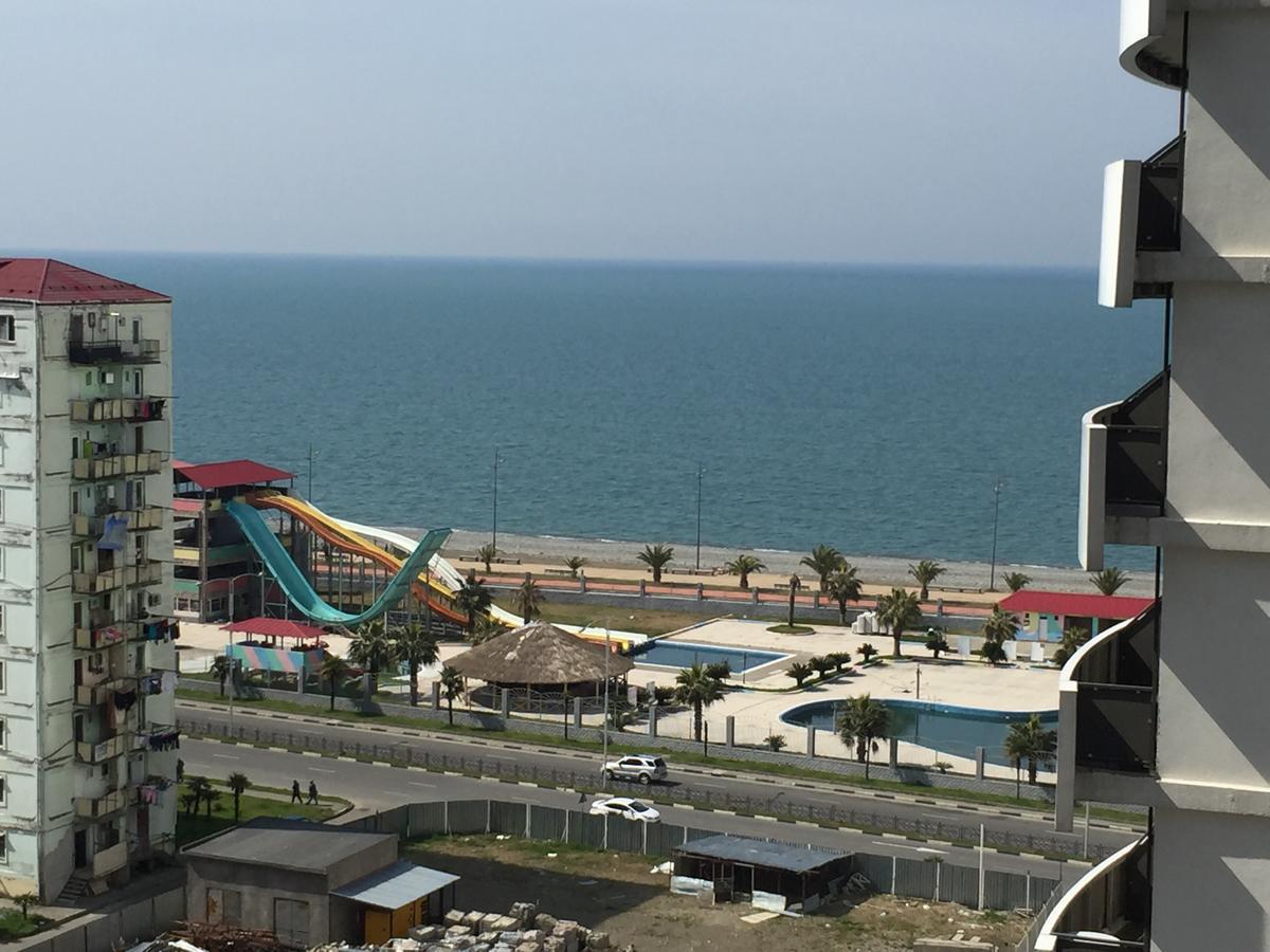 Orbi Plaza David Apt. Apartment Батуми Екстериор снимка